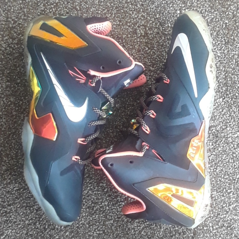 LEBRON XI ELITE